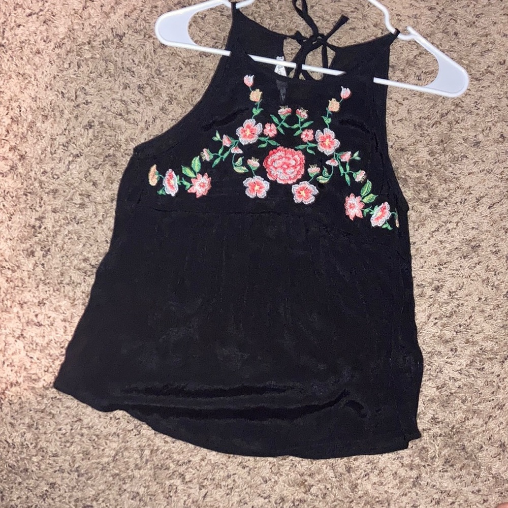 Blue Pepper Embroidered Tank S